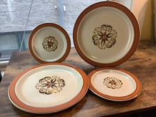 1970’s  Arabesco Freezer to Oven Stoneware Japan 9” Dinner  & 7.5" Salad Plates