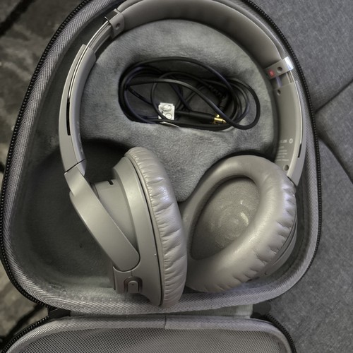 Sony wireless head phones - head,