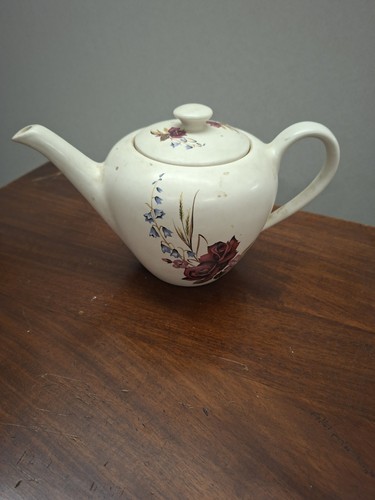 Meakin porcelain teapot - j&g,