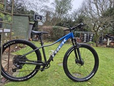 Trek Marlin 8 Mountain Bike