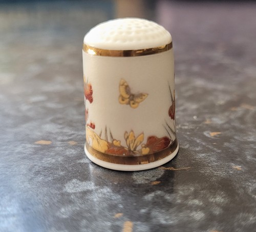 Thimble with butterfly - butterfly, and