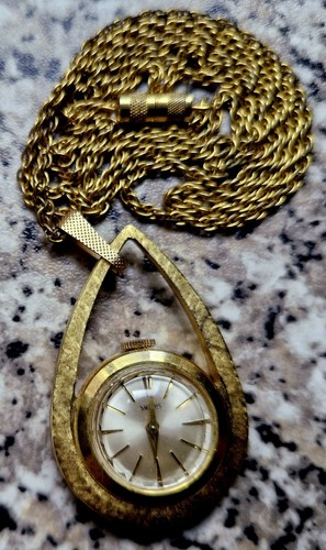 Vintage smiths pendant - vintage, windup