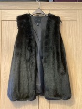New Look Faux Fur Gilet Size