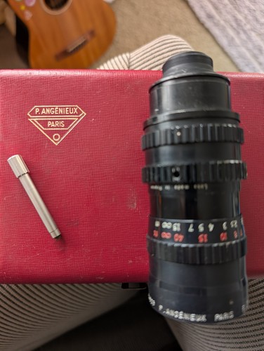 Angenieux 70mm 2 - t2.2, zoom