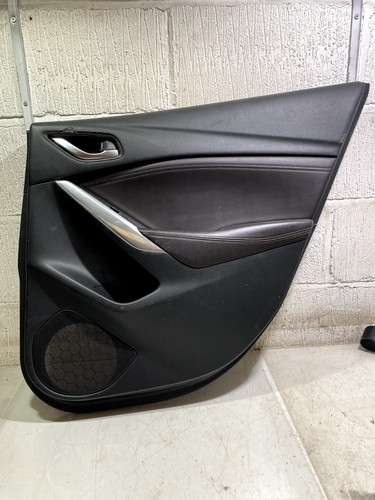 Mazda 2015 estate door - gl,