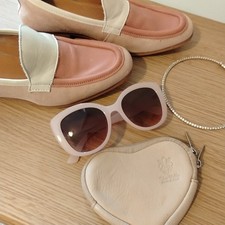 Joan's The Bootmaker . Boots,Vera Pelle. Shoes Glasses