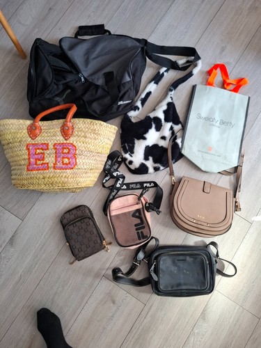 Bag bundle assorted styles - 8,