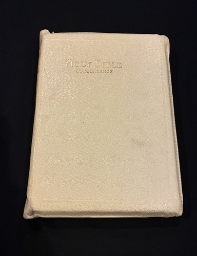 Vintage 1962 holy bible - 1962, rsv