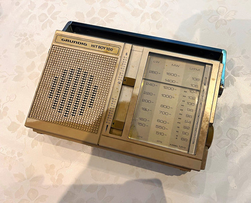 Grundig hit boy 100 - 100, portable