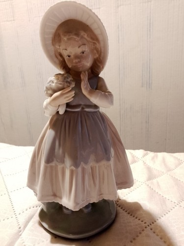 Nao young girlin bonnet - young,