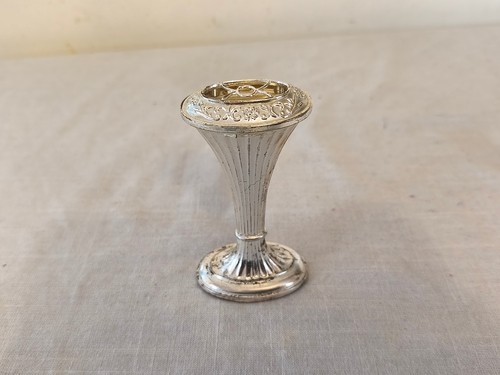 Small vintage silver plated - small,