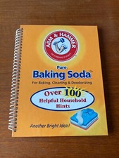 Arm & Hammer Pure Baking Soda Over 100 Helpful Household Hints Book 2006