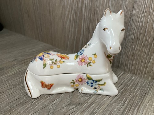 Aynsley cottage garden horse - cottage,