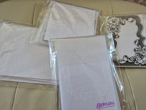 Embossing folders - 12,