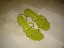Ladies shoes ‘ Tu ‘ – lime green – size 5 – good condition