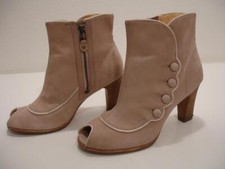 Women's 8 M Timberland Marge