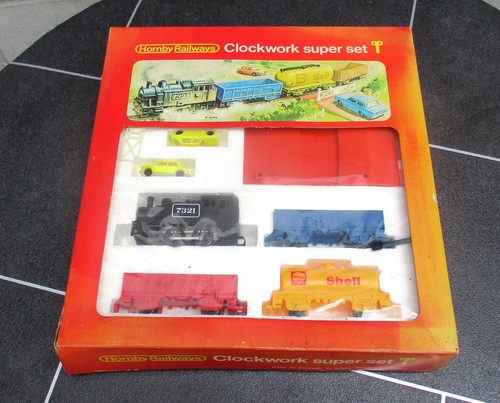 Hornby r533 gauge clockwork - r533,