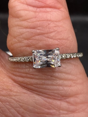 Ladies emerald cut ring - cut, silver