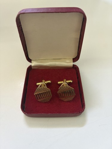 Vintage gold tone hexagonal - vintage,