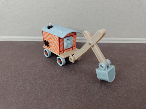 Ned take along play thomas - n,