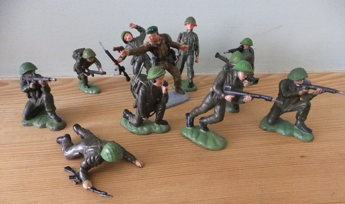Britains herald ww2 british - britains,