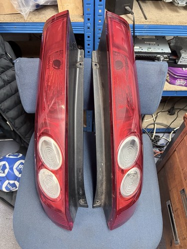 Ford fiesta mk6 rear lights - rear,