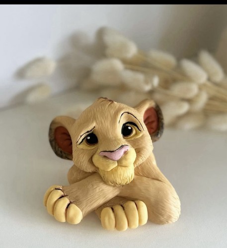Edible chocolate cake topper