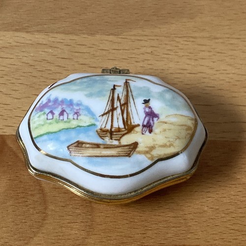 Fine porcelain hand finished - hand,