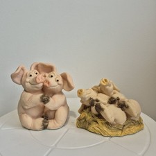 x2 Piggin' Figures Together