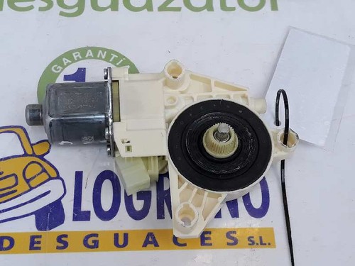 A2048200242 front power window