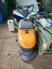 TASKI swingo 450B floor cleaner