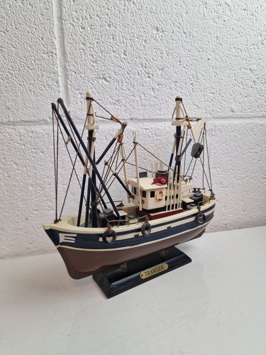 Vintage 25cm wooden - vintage, trawler