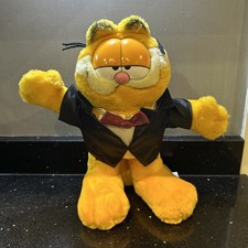 Vintage 1978 Garfield Plush soft Toy Wearing Tuxedo & Bow Tie Very Rare