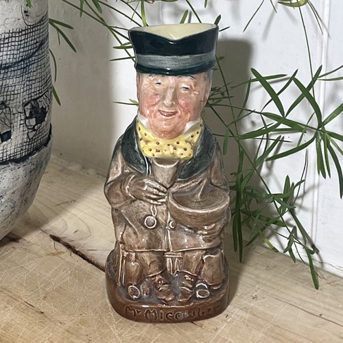 Royal doulton dickens small - doulton,