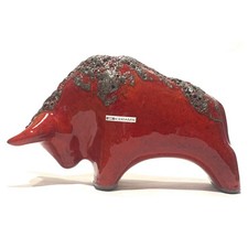 Otto Keramik Bull in Red Fat