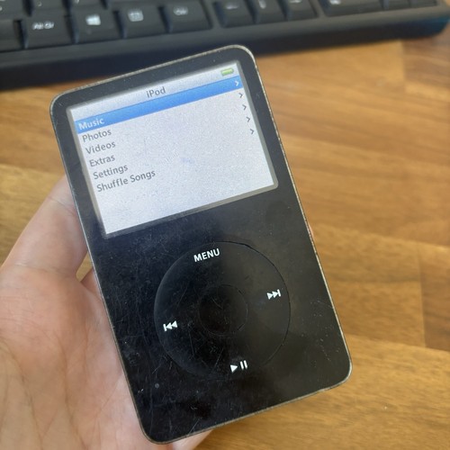 Apple ipod classic 30gb - ipod,
