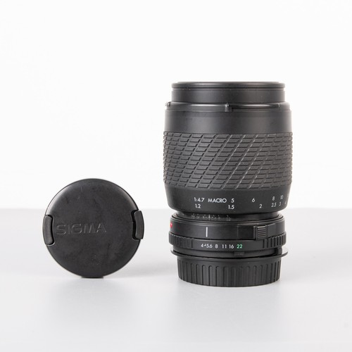 Sigma zoom 210mm lens - 70-210mm,