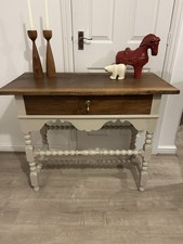 Antique Wooden Bobbin Stretchers Hall Table. In Excellent Condition