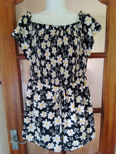 Beautiful daisy print playsuit - beautiful,