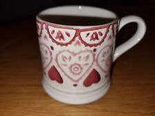SMALL BABY MUG PINK HEARTS SAMPLER 2012 EMMA BRIDGEWATER