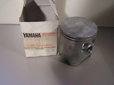 Piston without - without, +