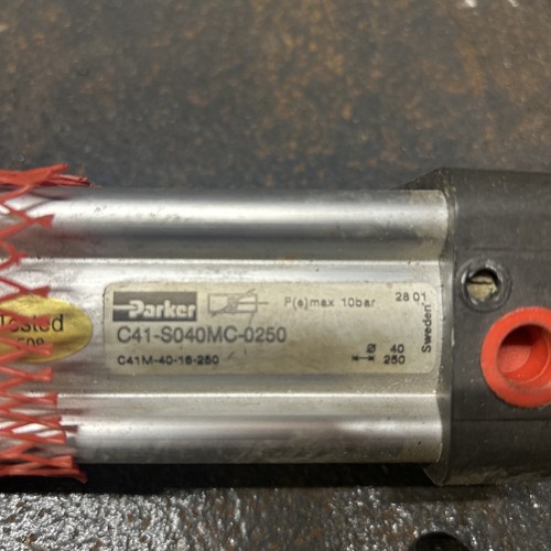 Pneumatic cylinder ram - pneumatic,