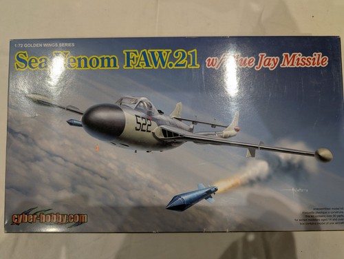 Cyber hobby military jet - 1/72,