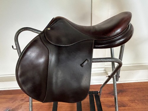Devoucoux saddle 3a - saddle, 18,