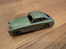 LESNEY MATCHBOX Aston Martin