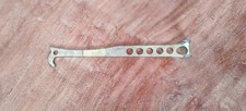 Climbing gear extractor tool