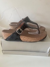 FIT FLOP BLACK PATENT LEATHER