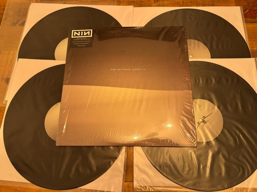 Nine inch nails ghosts i - -, i-iv