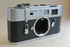 Leica M5 chrome camera body. Fully working. In excellent condition.
