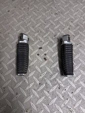 1997 SUZUKI Marauder VZ 800 W rear foot rests (left & right)